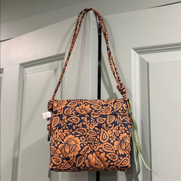 ✨BNWT - Vera Bradley Baird Hipster Crossbody in Lotus Montage Roasted Pecan✨ - Picture 7 of 11